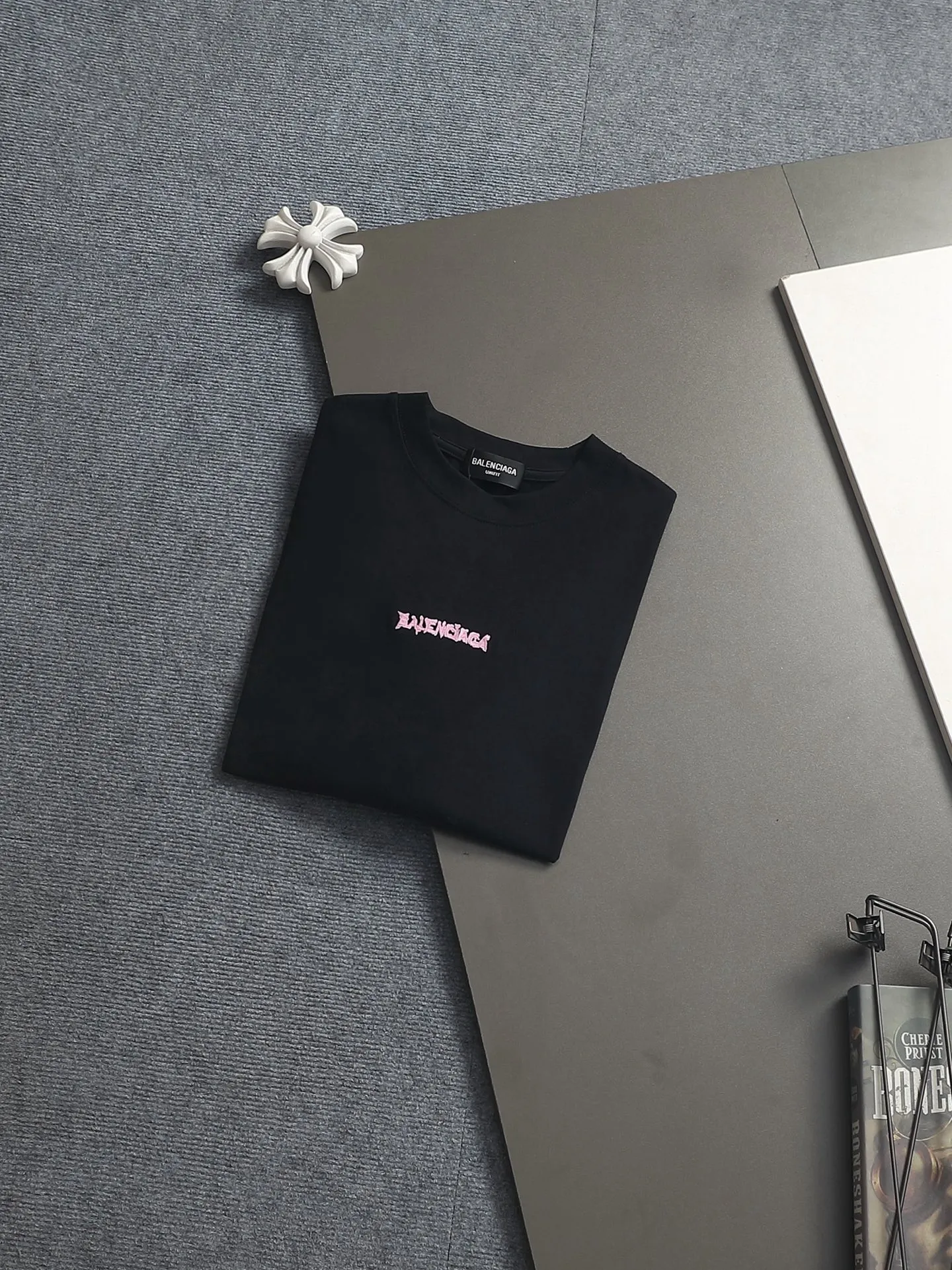 BALENCIAGA logo Logo ， Retro Same Style T 320 Versatile : Black Size：S M L XL